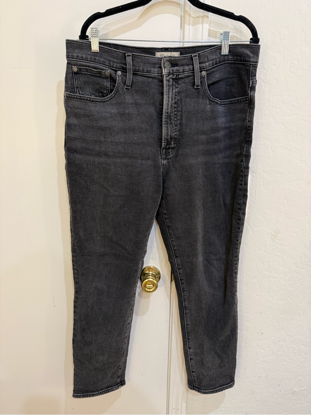 Madewell High-Rise Slim Tapered Jeans in Charcoal